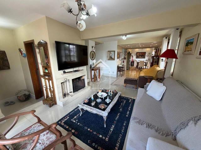 Casa / Sobrado para Venda em Porto Alegre/RS Tristeza 3 Quartos