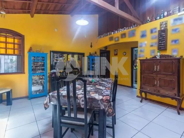 Casa / Sobrado para Venda em Porto Alegre/RS Tristeza 3 Quartos