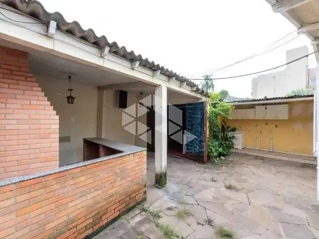 Casa / Sobrado para Venda em Porto Alegre/RS Vila Nova 3 Quartos