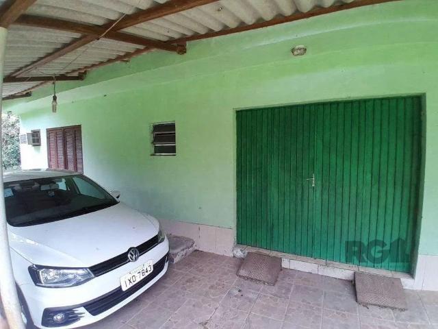 Casa / Sobrado para Venda em Porto Alegre/RS Vila Nova 3 Quartos
