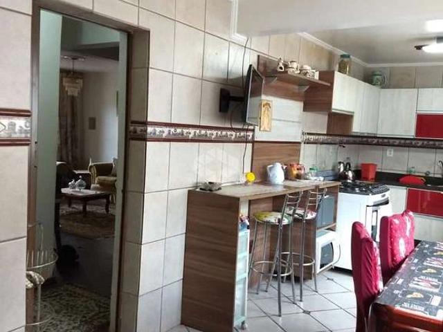 Casa / Sobrado para Venda em Porto Alegre/RS Vila Nova 3 Quartos