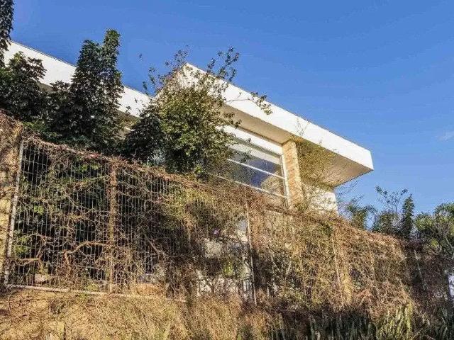Casa / Sobrado para Venda em Porto Alegre/RS Vila Nova 3 Quartos