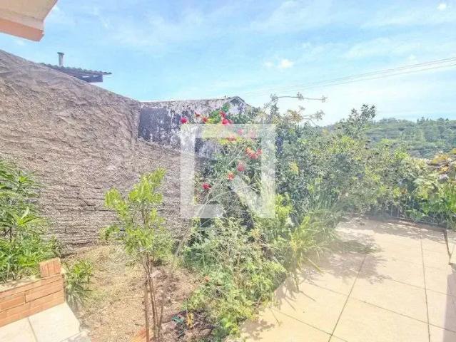 Casa / Sobrado para Venda em Porto Alegre/RS Vila Nova 3 Quartos