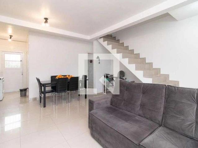 Casa / Sobrado para Venda em Porto Alegre/RS Vila Nova 3 Quartos