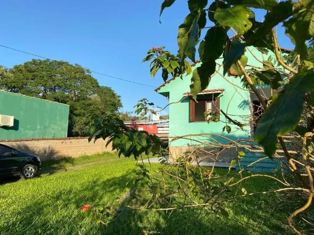 Casa / Sobrado para Venda em Porto Alegre/RS Vila Nova 3 Quartos