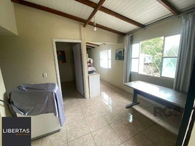 Casa / Sobrado para Venda em Porto Alegre/RS Vila Nova 2 Quartos