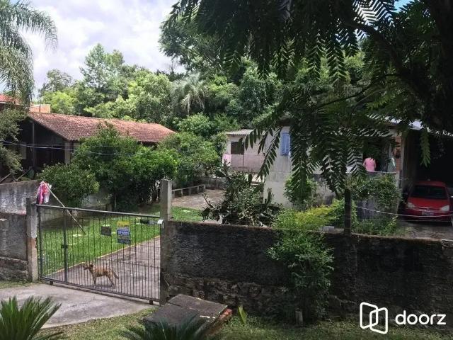 Casa / Sobrado para Venda em Porto Alegre/RS Vila Nova 2 Quartos