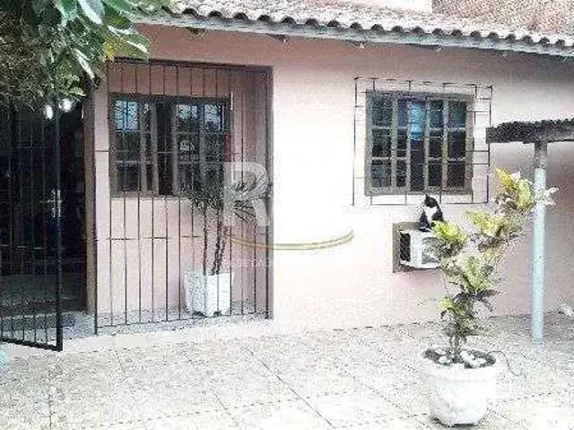 Casa / Sobrado para Venda em Porto Alegre/RS Vila Nova 2 Quartos