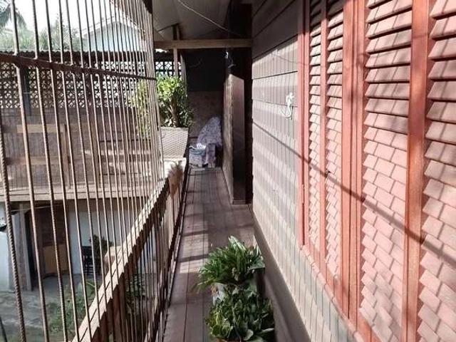 Casa / Sobrado para Venda em Porto Alegre/RS Vila Nova 4 Quartos