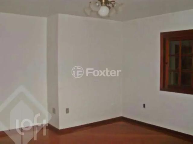 Casa / Sobrado para Venda em Porto Alegre/RS Vila Nova 5 Quartos