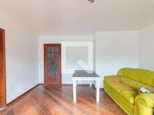 Casa / Sobrado para Venda em Porto Alegre/RS Vila Nova 5 Quartos