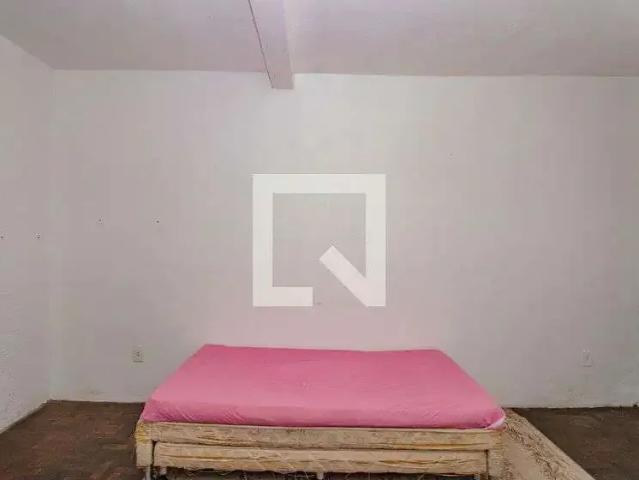 Casa / Sobrado para Venda em Porto Alegre/RS Vila Operária 4 Quartos