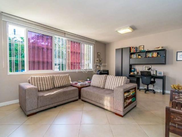 Casa / Sobrado para Venda em Porto Alegre/RS Vila Assunção 3 Quartos