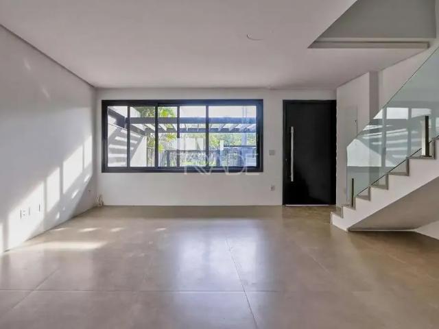 Casa / Sobrado para Venda em Porto Alegre/RS Vila Assunção 3 Quartos