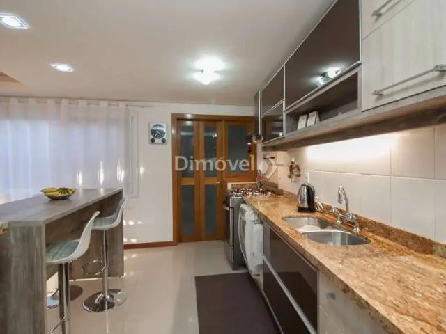 Casa / Sobrado para Venda em Porto Alegre/RS Vila Assunção 3 Quartos