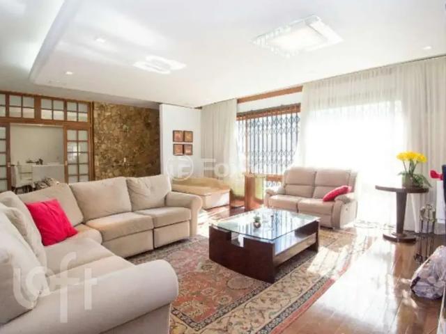 Casa / Sobrado para Venda em Porto Alegre/RS Vila Assunção 3 Quartos
