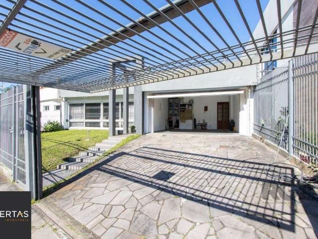 Casa / Sobrado para Venda em Porto Alegre/RS Vila Assunção 3 Quartos