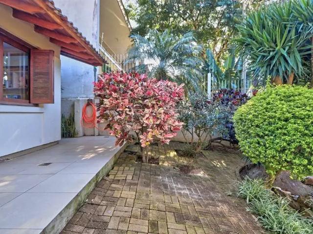 Casa / Sobrado para Venda em Porto Alegre/RS Vila Assunção 3 Quartos