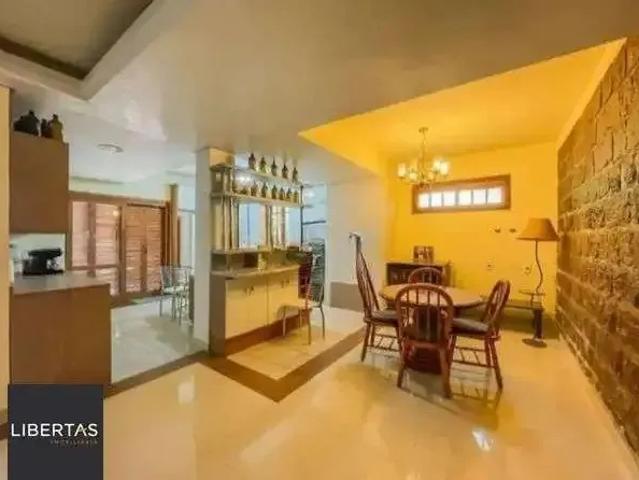 Casa / Sobrado para Venda em Porto Alegre/RS Vila Assunção 3 Quartos