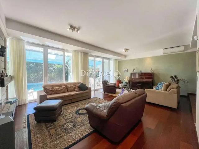 Casa / Sobrado para Venda em Porto Alegre/RS Vila Assunção 3 Quartos