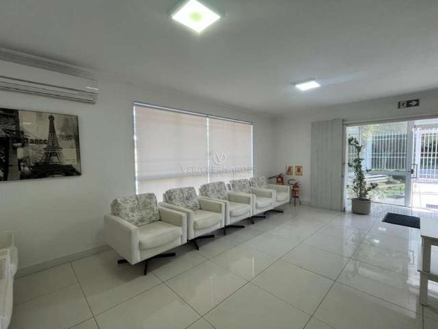 Casa / Sobrado para Venda em Porto Alegre/RS Vila Assunção 3 Quartos