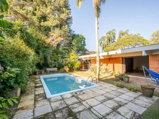 Casa / Sobrado para Venda em Porto Alegre/RS Vila Assunção 3 Quartos