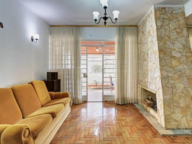 Casa / Sobrado para Venda em Porto Alegre/RS Vila Assunção 3 Quartos