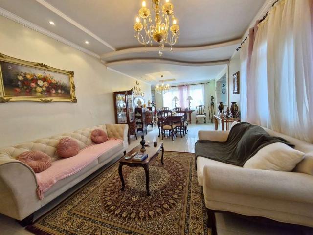 Casa / Sobrado para Venda em Porto Alegre/RS Vila Assunção 3 Quartos