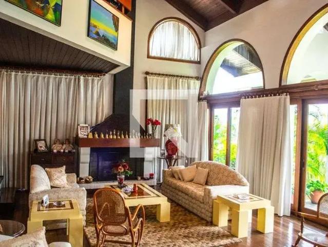 Casa / Sobrado para Venda em Porto Alegre/RS Vila Assunção 3 Quartos