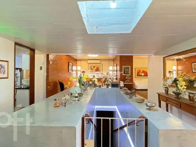 Casa / Sobrado para Venda em Porto Alegre/RS Vila Assunção 3 Quartos