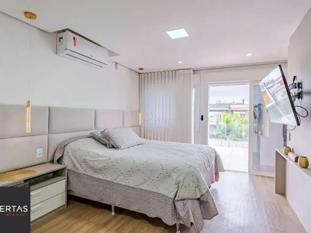 Casa / Sobrado para Venda em Porto Alegre/RS Vila Assunção 2 Quartos