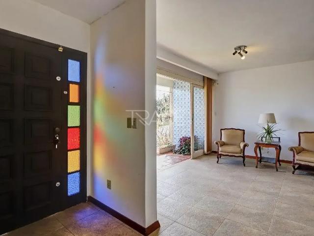 Casa / Sobrado para Venda em Porto Alegre/RS Vila Assunção 4 Quartos