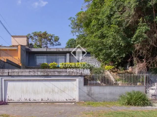 Casa / Sobrado para Venda em Porto Alegre/RS Vila Assunção 4 Quartos