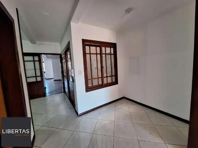 Casa / Sobrado para Venda em Porto Alegre/RS Vila Assunção 4 Quartos