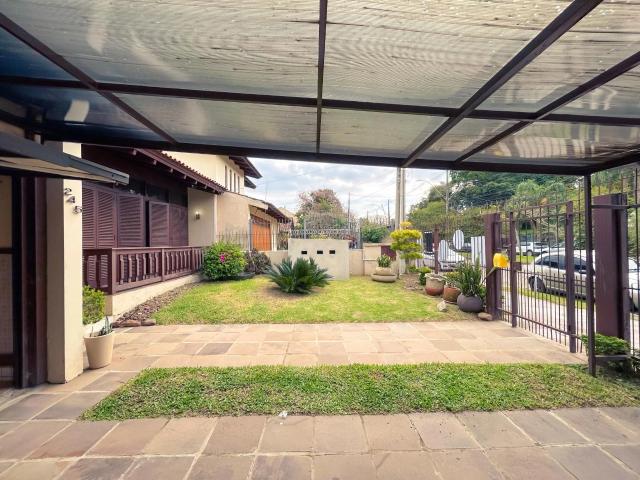 Casa / Sobrado para Venda em Porto Alegre/RS Vila Assunção 4 Quartos
