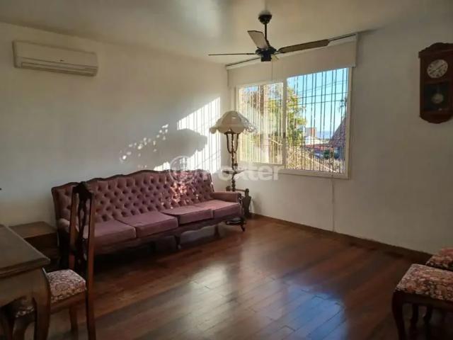 Casa / Sobrado para Venda em Porto Alegre/RS Vila Assunção 4 Quartos