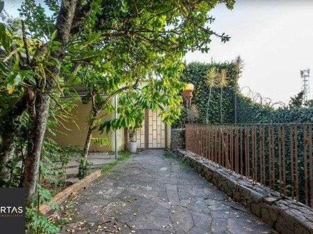 Casa / Sobrado para Venda em Porto Alegre/RS Vila Assunção 4 Quartos