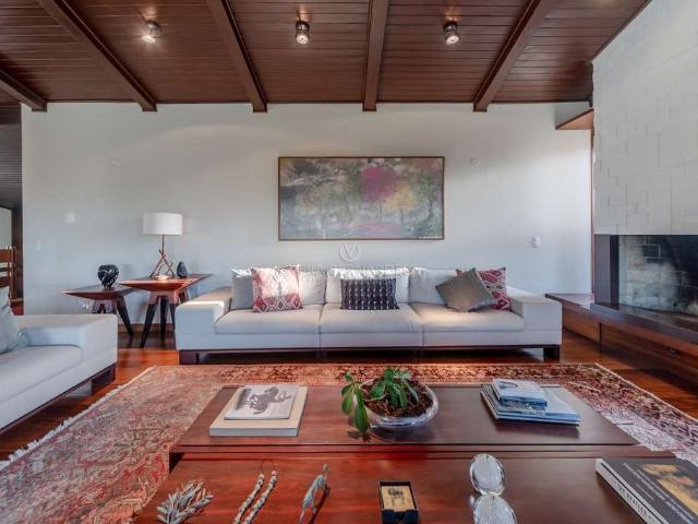 Casa / Sobrado para Venda em Porto Alegre/RS Vila Assunção 4 Quartos
