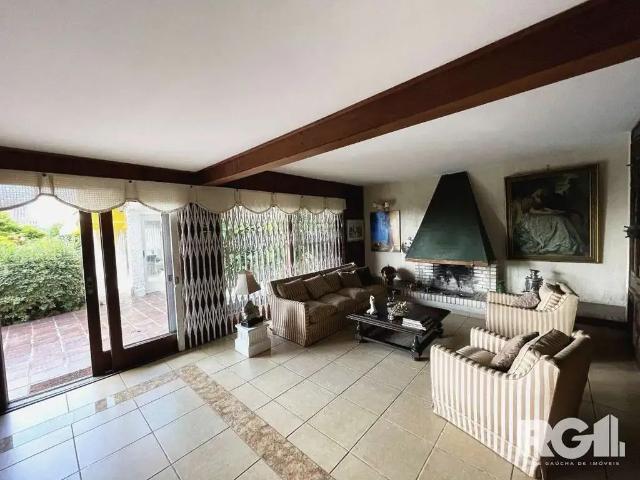 Casa / Sobrado para Venda em Porto Alegre/RS Vila Assunção 4 Quartos