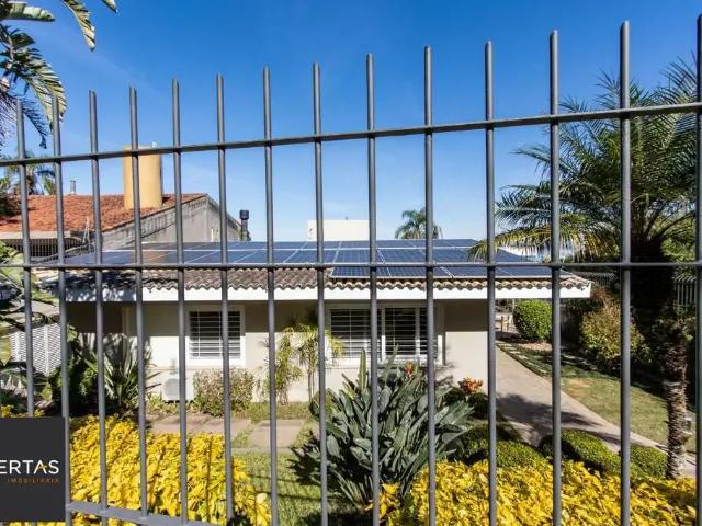 Casa / Sobrado para Venda em Porto Alegre/RS Vila Assunção 4 Quartos