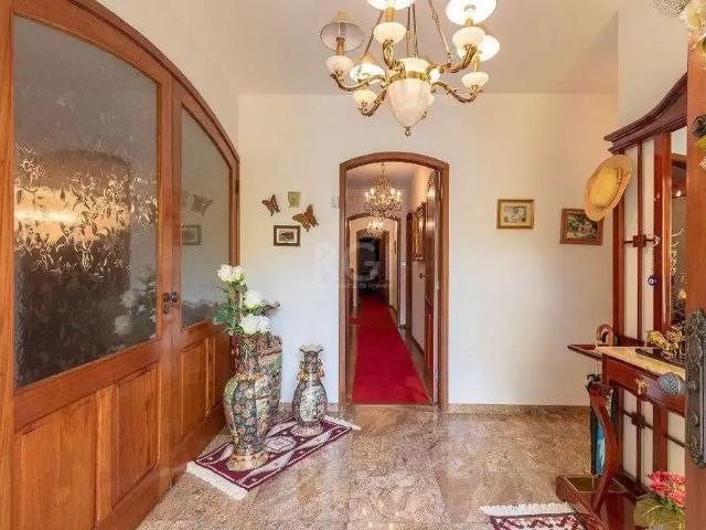 Casa / Sobrado para Venda em Porto Alegre/RS Vila Assunção 4 Quartos