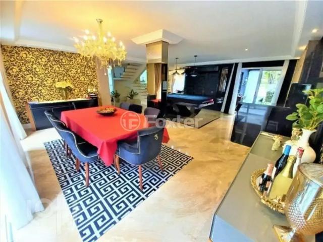 Casa / Sobrado para Venda em Porto Alegre/RS Vila Assunção 4 Quartos