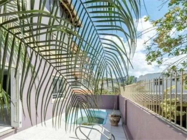 Casa / Sobrado para Venda em Porto Alegre/RS Vila Assunção 4 Quartos