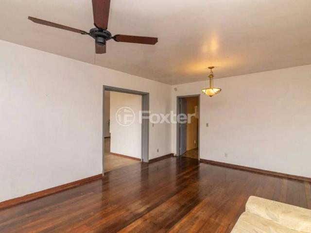 Casa / Sobrado para Venda em Porto Alegre/RS Vila Assunção 4 Quartos