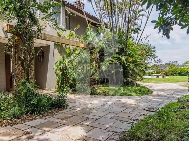 Casa / Sobrado para Venda em Porto Alegre/RS Vila Assunção 4 Quartos