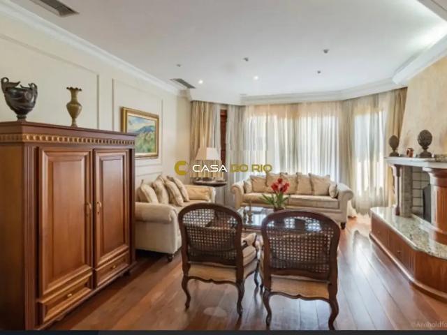 Casa / Sobrado para Venda em Porto Alegre/RS Vila Assunção 4 Quartos