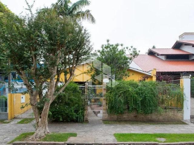 Casa / Sobrado para Venda em Porto Alegre/RS Vila Assunção 5 Quartos