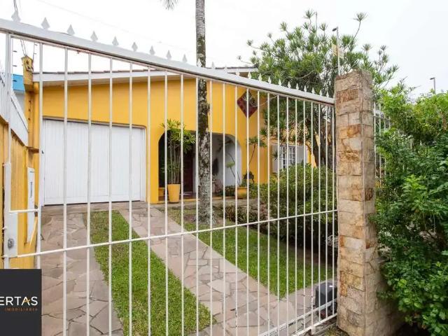 Casa / Sobrado para Venda em Porto Alegre/RS Vila Assunção 5 Quartos