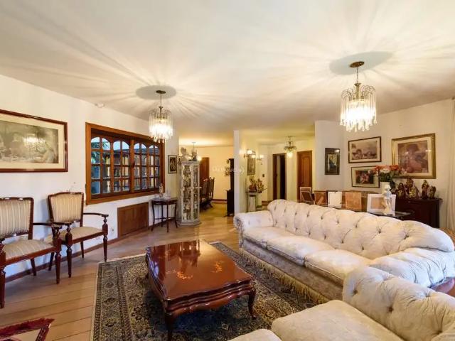 Casa / Sobrado para Venda em Porto Alegre/RS Vila Assunção 5 Quartos