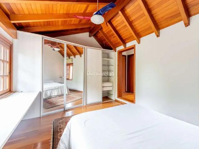 Casa / Sobrado para Venda em Porto Alegre/RS Vila Assunção 5 Quartos